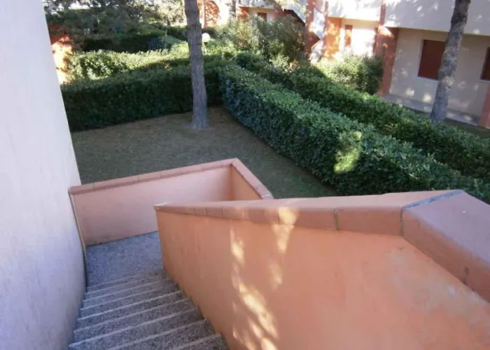 In 24605 Apartment *